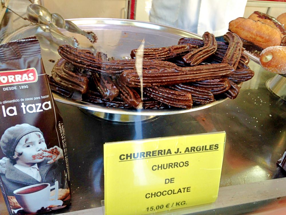 [西班牙巴塞隆納美食]J. Argiles的巧克力油條 熱騰騰好好吃