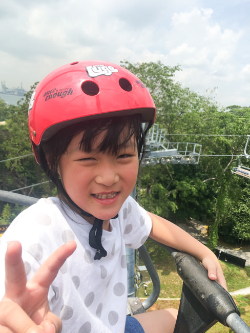 [新加坡景點]帶小孩玩聖淘沙斜坡高速滑車& 空中吊椅 刺激好玩 又能俯瞰聖淘沙
