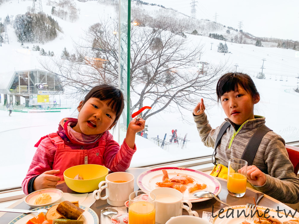 [日本親子滑雪]苗場王子飯店早餐豐盛 自助吧中西式的選擇多 吃完可以立馬Ski Out
