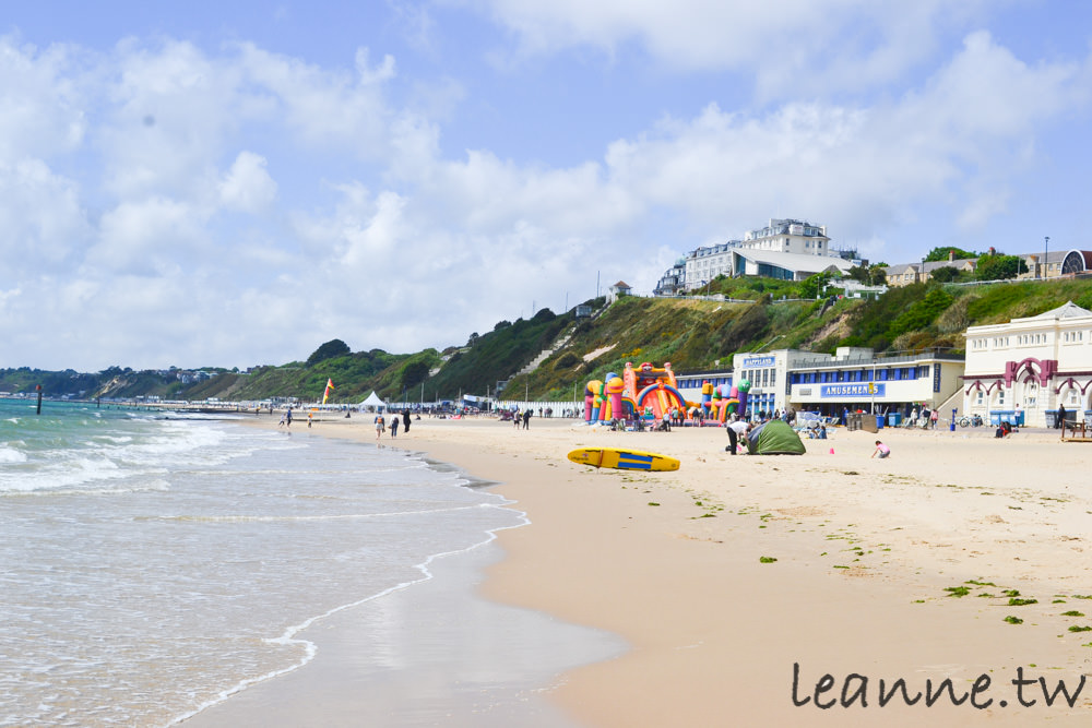 [英國南部親子旅遊]到英國南邊濱海市鎮Bournemouth訪友與放空 小孩玩沙 踏浪 超開心