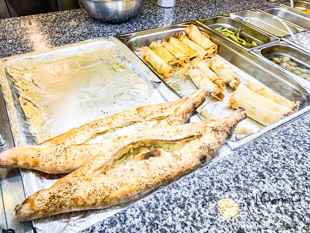 [慕尼黑美食]中央火車站走路7分鐘的 Döner Deluxe土耳其烤肉好吃 cp值高