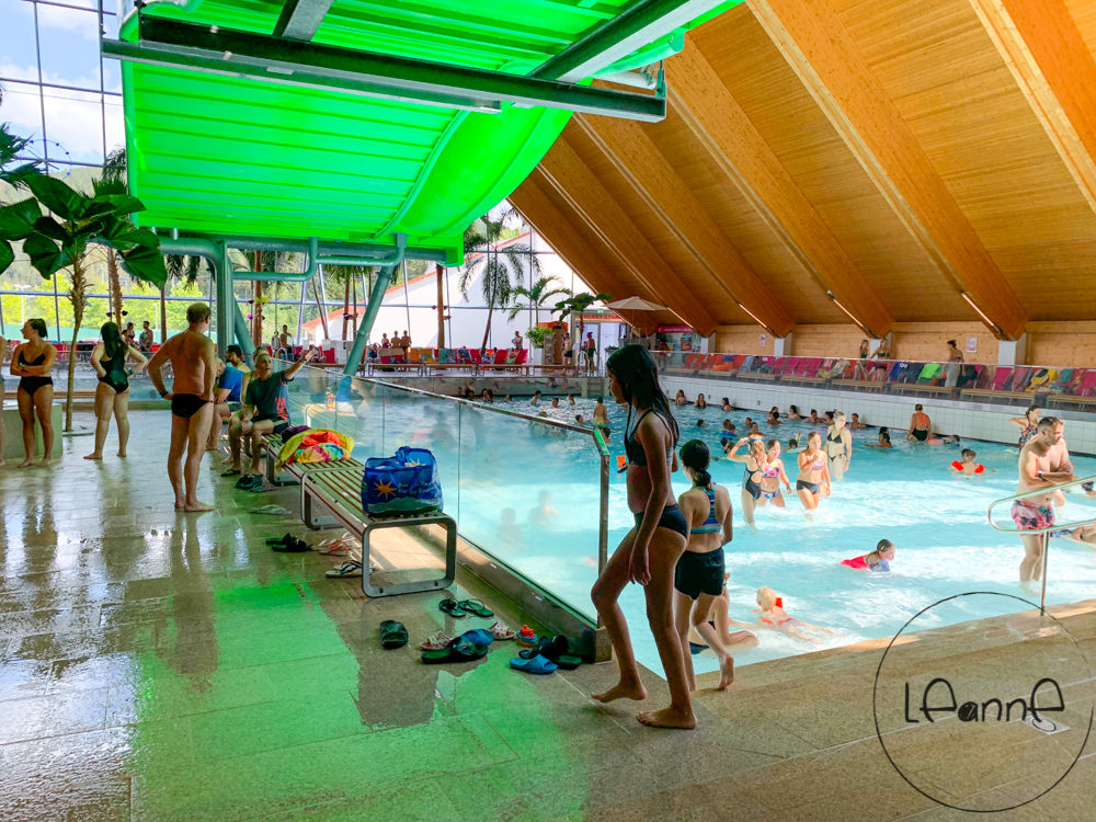 [德國蒂蒂湖行程]黑森林水樂園 Badeparadies Schwarzwald 23座滑水道 人造浪泳池 (小紅卡優惠景點)