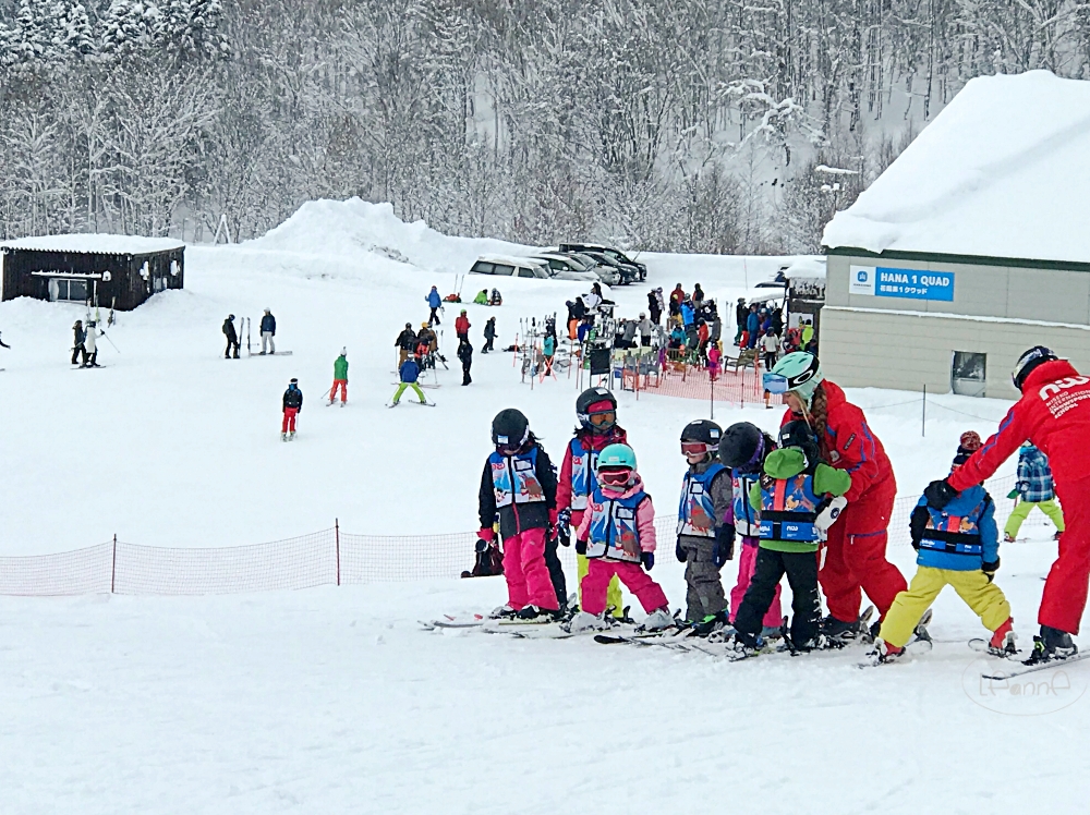 二世谷Hanazono兒童滑雪課程