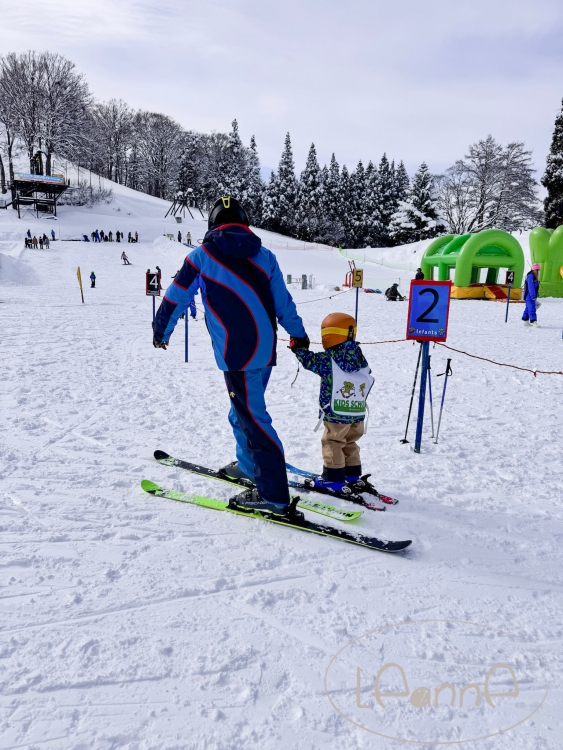 野澤滑雪場攻略｜雪具租賃 餐廳 滑雪學校與托兒服務介紹