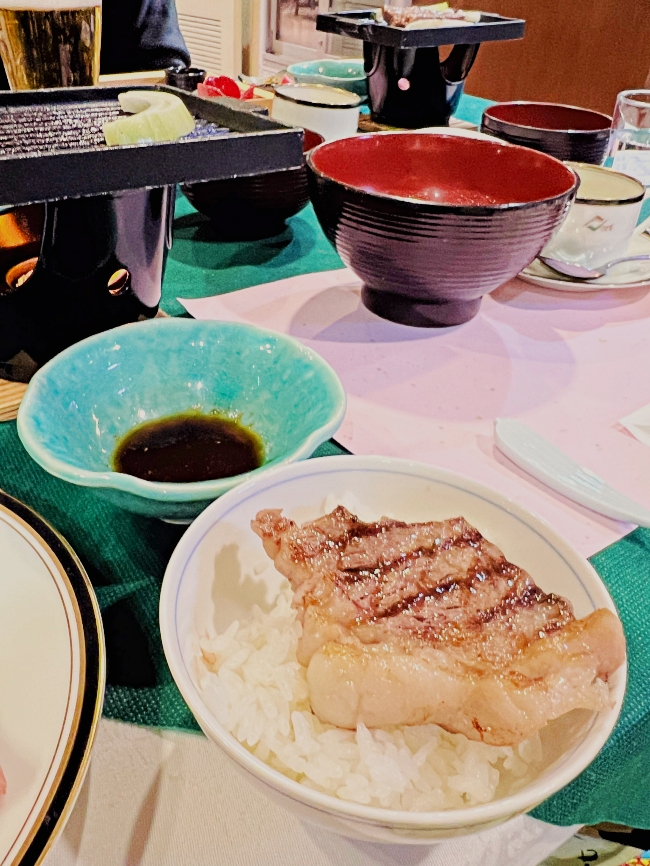 藏王住宿推薦｜勒韋爾酒店 Le Vert Zao 含接駁車 早晚餐 與中文服務 適合進階滑雪者與想看樹冰的人
