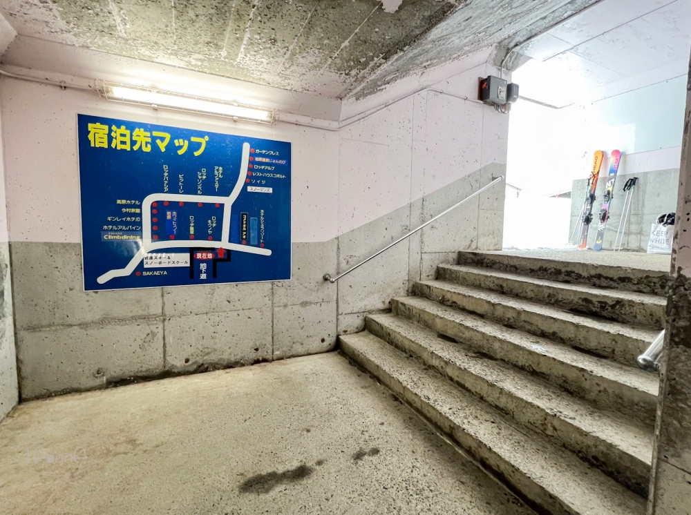 岩原P6走到comedor ao.的地下道